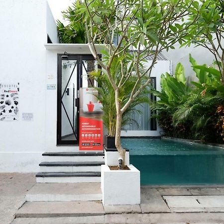 Reddoorz @ Jalan Raya Semat Canggu BALI Exterior foto