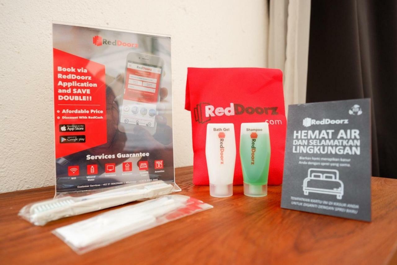 Reddoorz @ Jalan Raya Semat Canggu BALI Exterior foto
