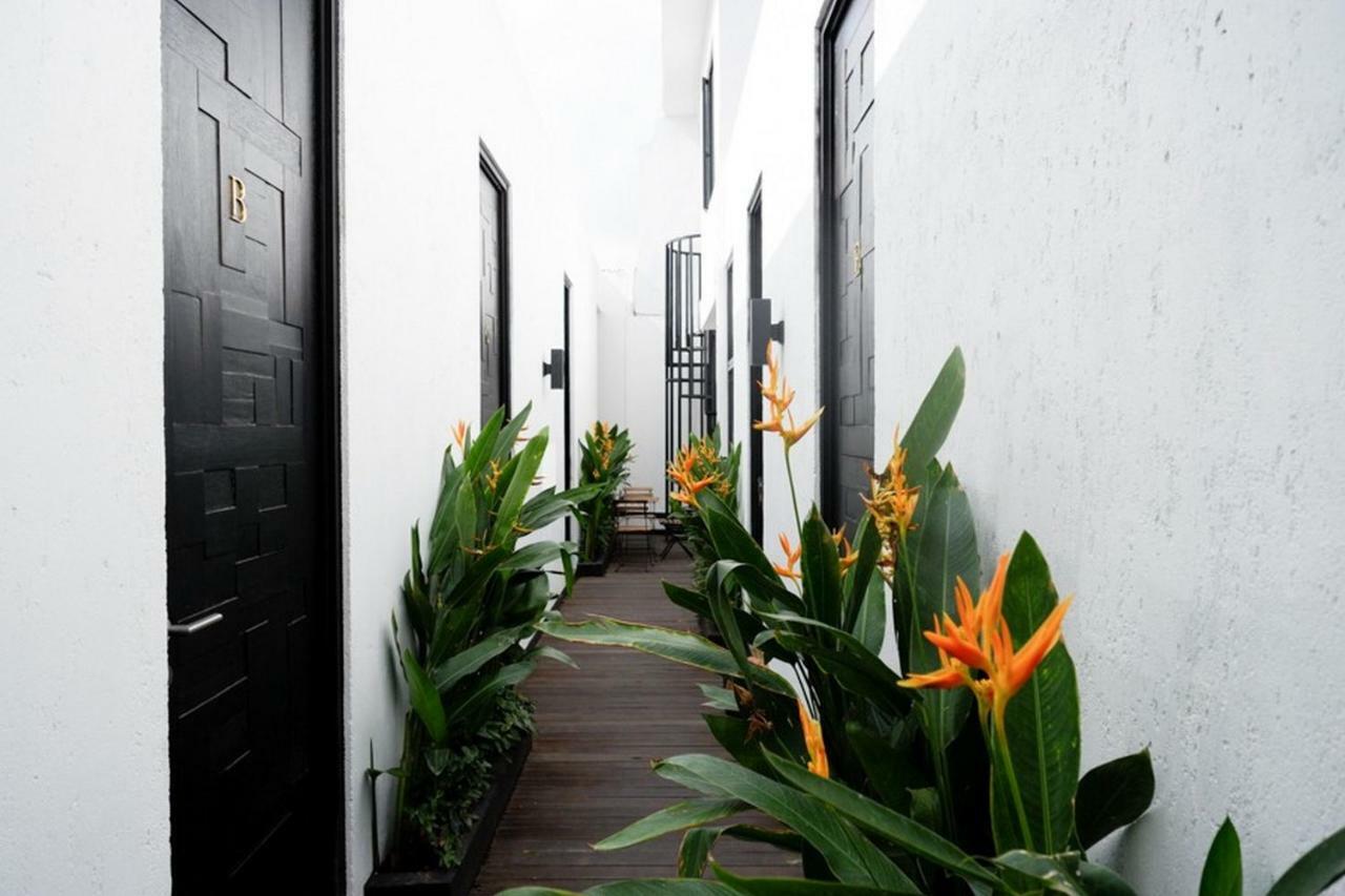 Reddoorz @ Jalan Raya Semat Canggu BALI Exterior foto