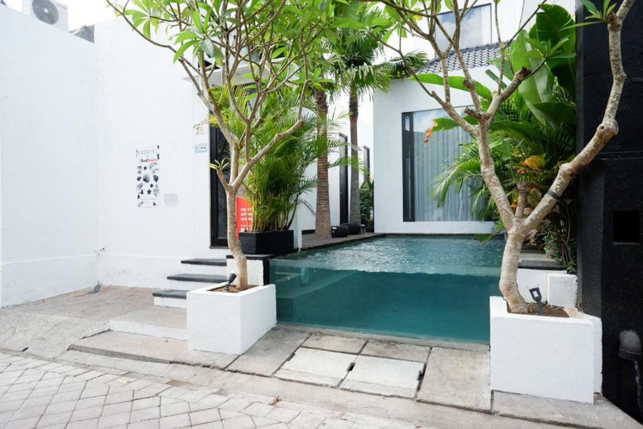 Reddoorz @ Jalan Raya Semat Canggu BALI Exterior foto