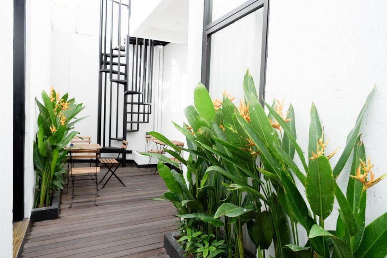 Reddoorz @ Jalan Raya Semat Canggu BALI Exterior foto